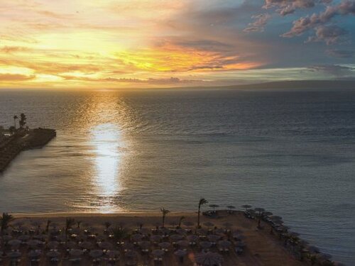 Гостиница Eagles Downtown Zahabia & Beach Resort в Хургаде