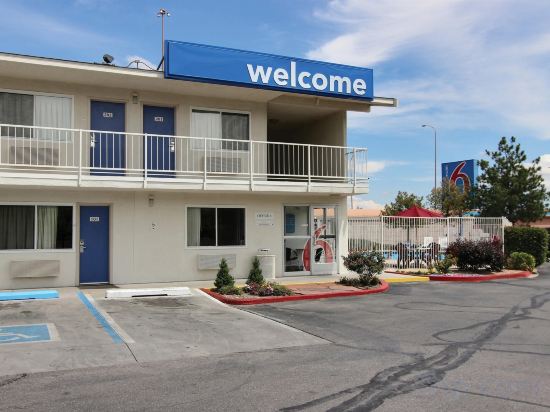 Фото Crowne Plaza Albuquerque