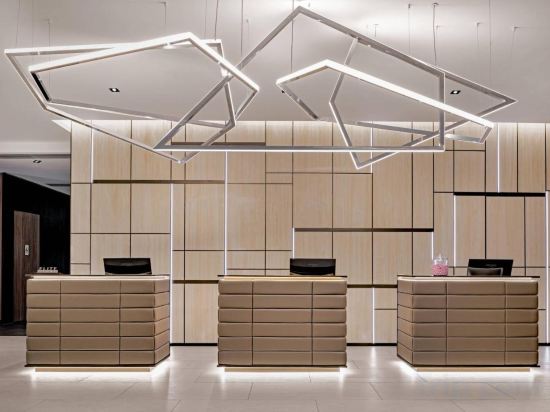 Фото Ac Hotel by Marriott Manchester City Centre