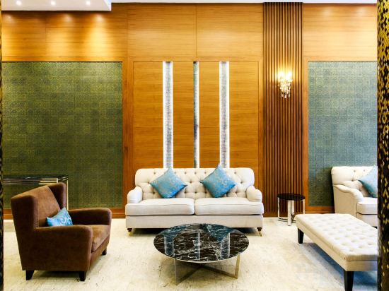 Фото Arawana Regency Park Sukhumvit