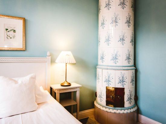 Фото The Sparrow Hotel