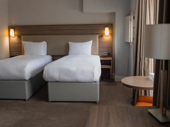 Фото DoubleTree by Hilton London - Docklands Riverside