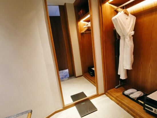 Фото 164683517378