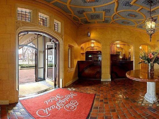 Фото The Henley Park Hotel