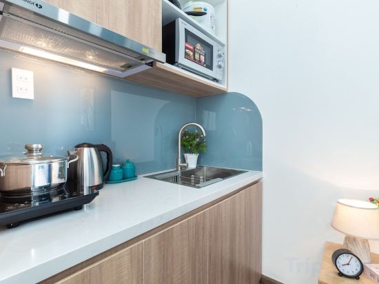 Фото Cozrum Homes Charming Corner 2