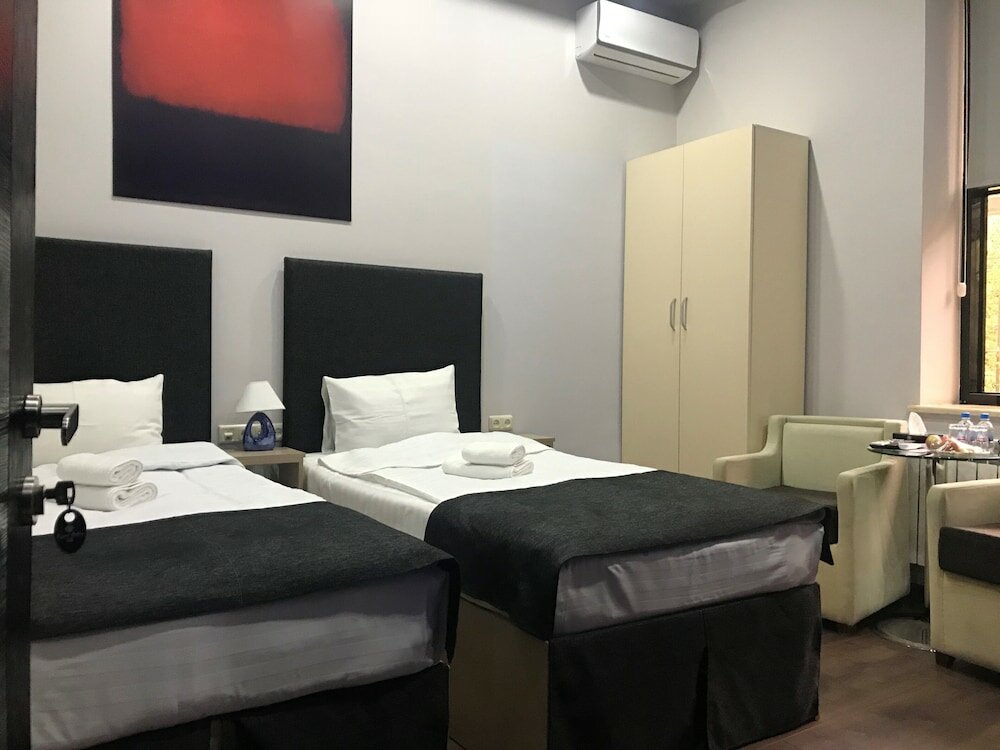 Фото Elysium Gallery