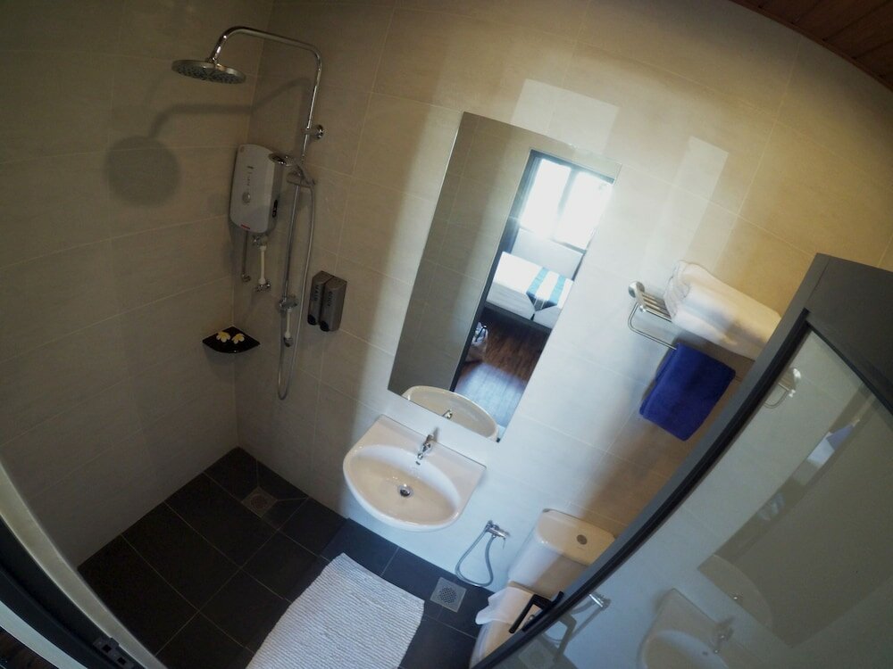 Фото B Street Hotel