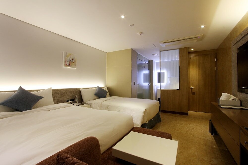 Фото Royal Prime Hotel