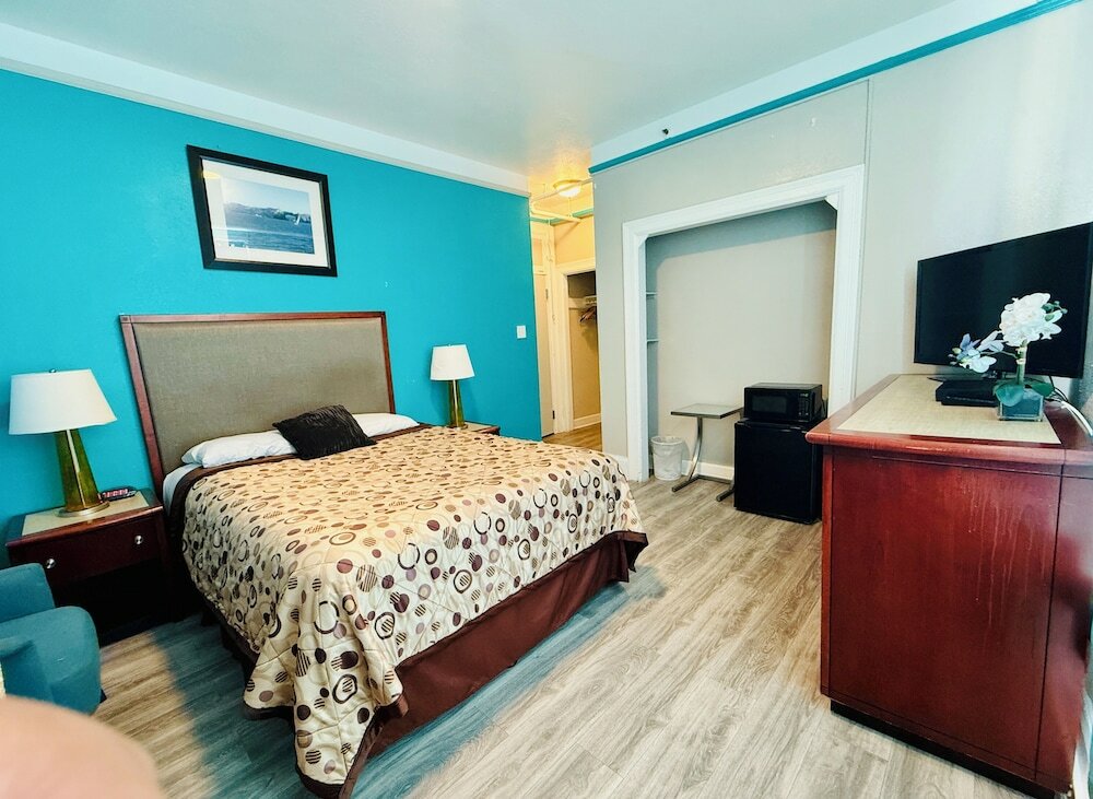 Фото Admiral Hotel