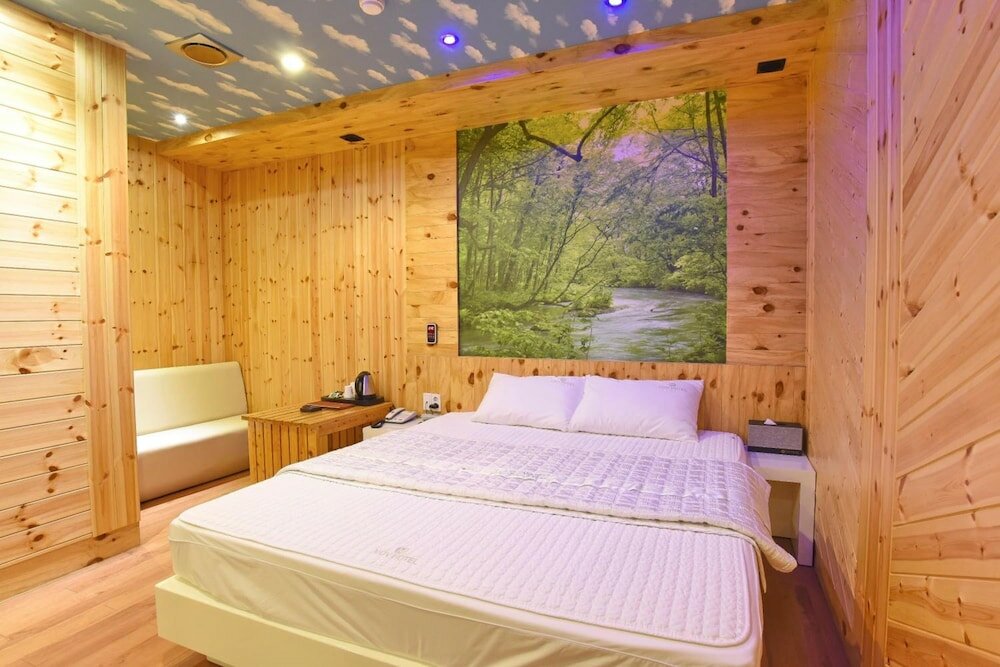 Фото V Hotel Munhyun