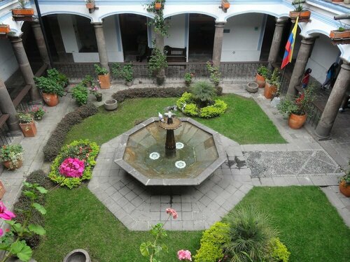 Гостиница Hotel + Arte в Кито