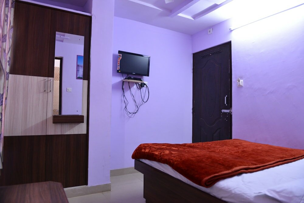 Фото Hotel Mohit Palace