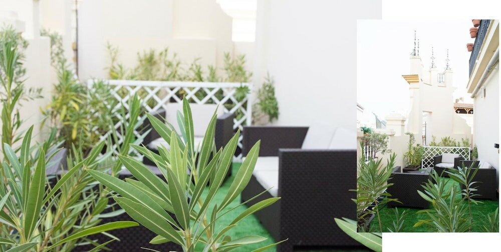 Фото Hotel Plaza Sevilla