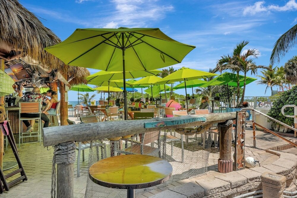 Фото Ocean Manor Beach Hotel