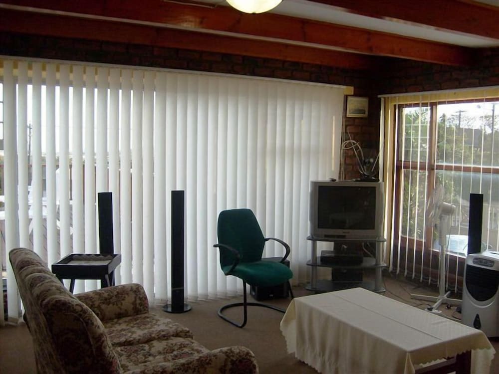 Фото Sunnyridge Lodge