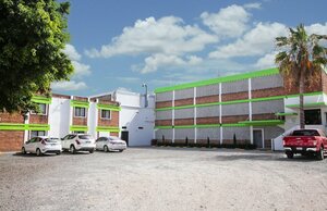 Гостиница Hotel Arboledas Industrial