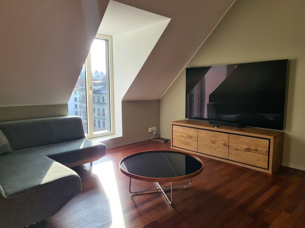 Фото Lucerne Lake View Apartments