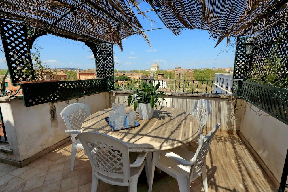 Фото Rione Trastevere apartment