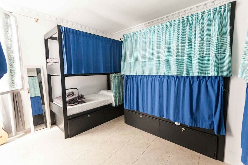 Фото Onefam Catedral Hostel Seville