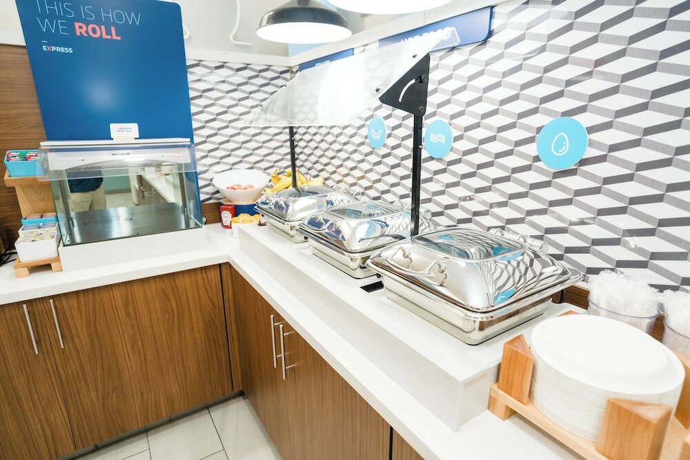 Фото Holiday Inn Express Hotel & Suites Kodak East - Sevierville, an Ihg Hotel