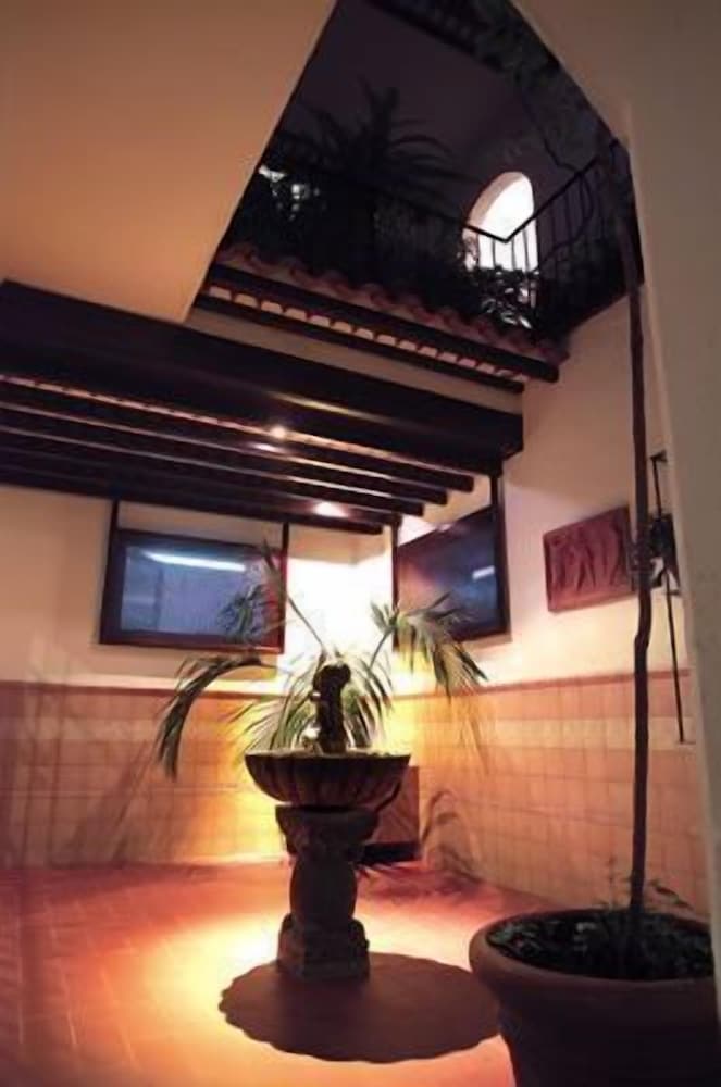 Фото Hotel Ninays