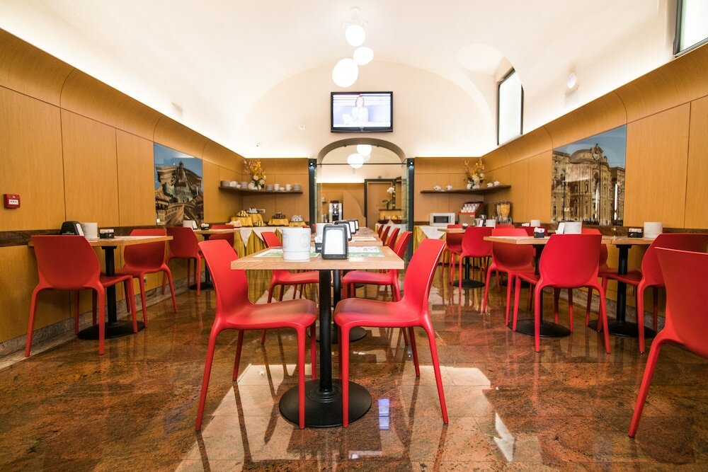 Фото Le Petit Hotel