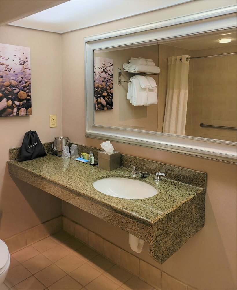 Фото The Riverside Hotel, Bw Premier Collection