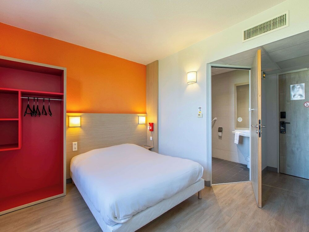 Фото Hôtel Première Classe Chartres Barjouville