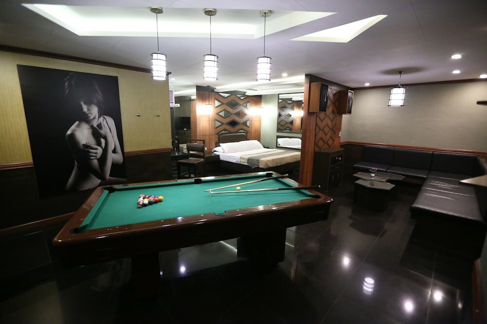 Фото Victoria Court North Edsa