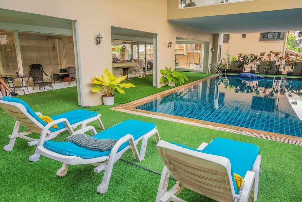 Фото Boss Suites Nana Hotel