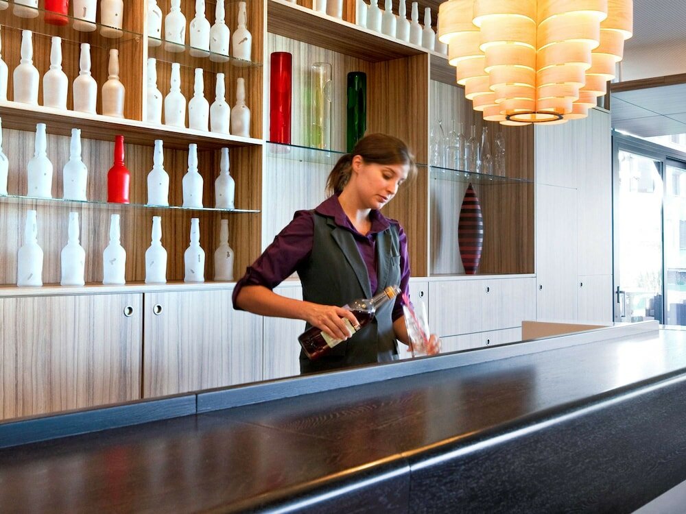 Фото Novotel Lausanne Bussigny