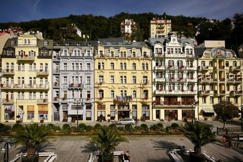 Гостиница Astoria Hotel & Medical SPA, Karlovy Vary в Карловых Варах