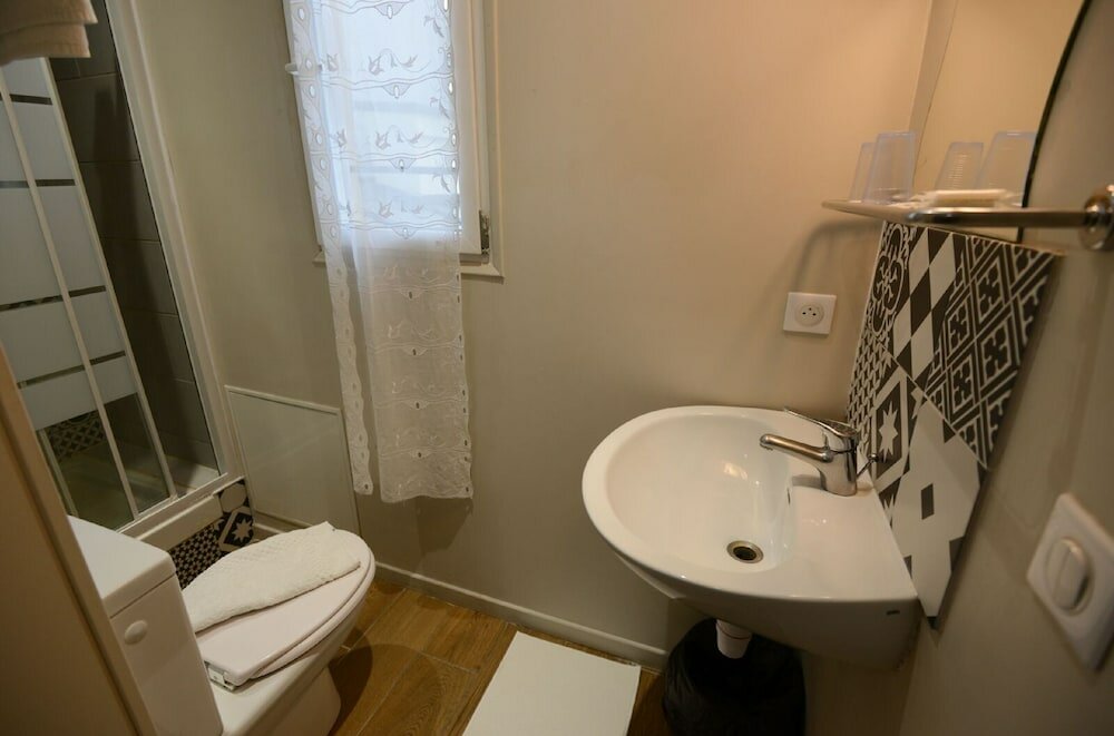 Фото La Fayette Hotel