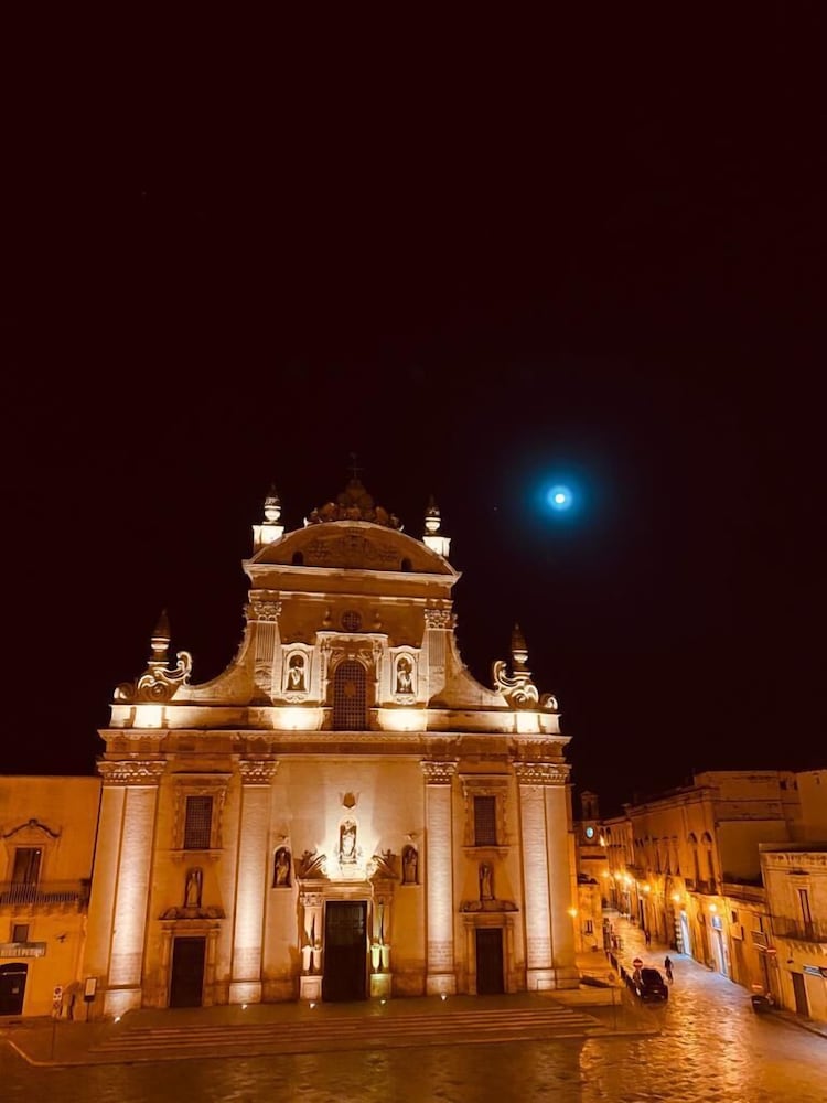 Фото Castello Castriota Scanderbeg Suites De Charme