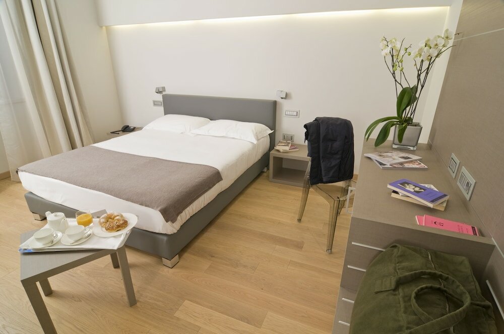 Фото Hotel di Varese