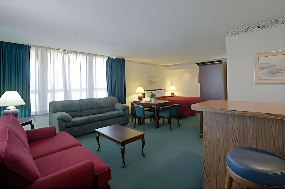 Фото Days Inn by Wyndham Gilroy