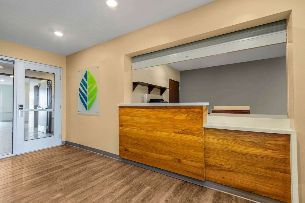 Фото WoodSpring Suites Miramar