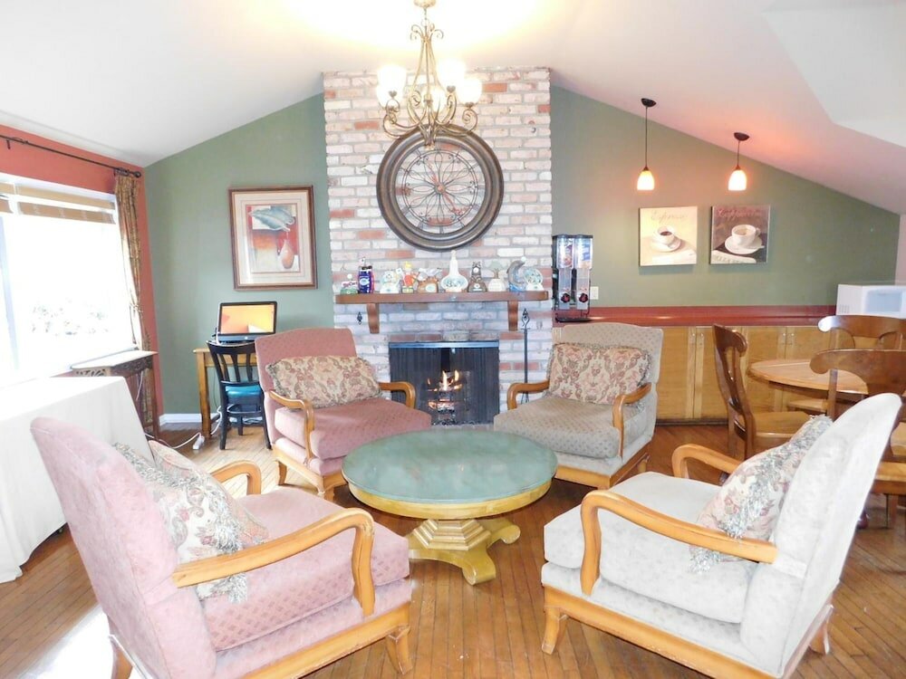 Фото Pacific Gardens Inn