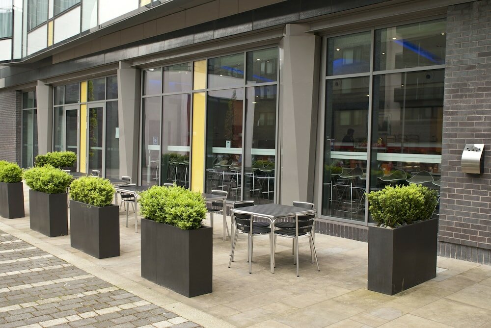 Фото Holiday Inn Express Manchester City Centre - Arena