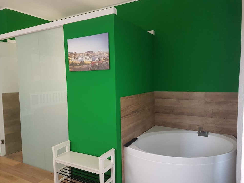 Фото Maqueda Home