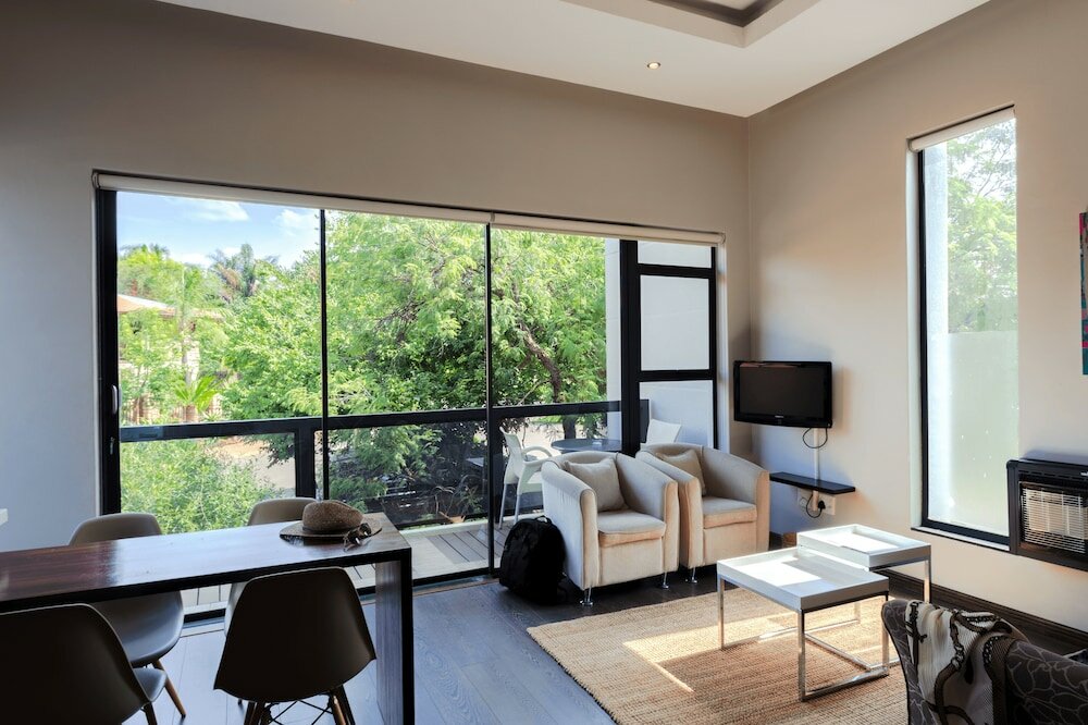 Фото The Lakes Boutique Lodge