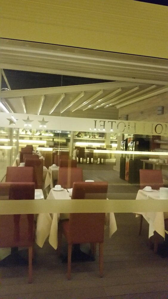 Фото Romoli Hotel