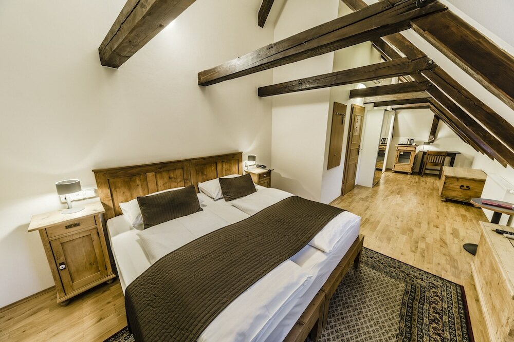 Фото Archibald At the Charles Bridge