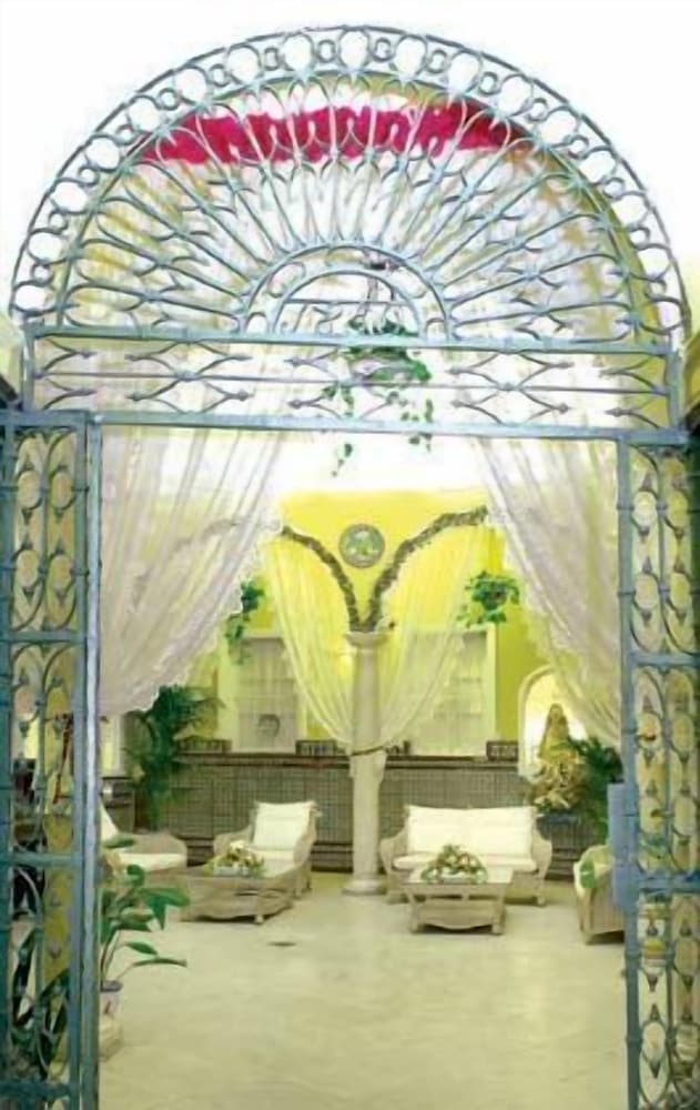 Фото Hostal Sierpes