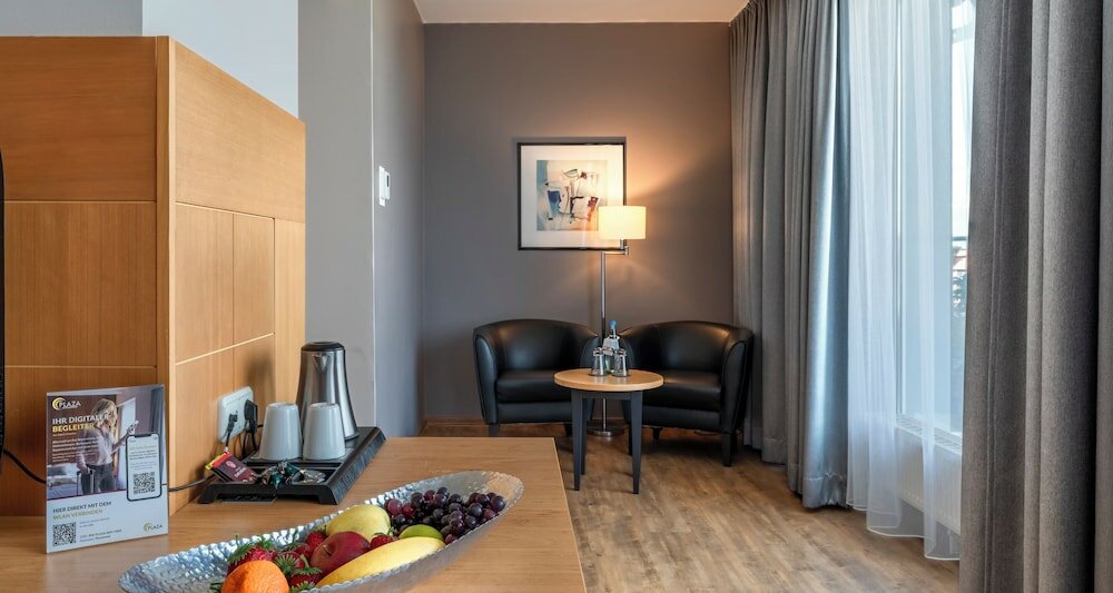 Фото Plaza Premium Köln