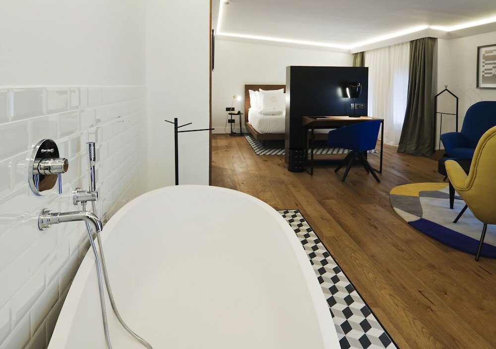 Фото One Shot Palacio Reina Victoria 04 Hotel