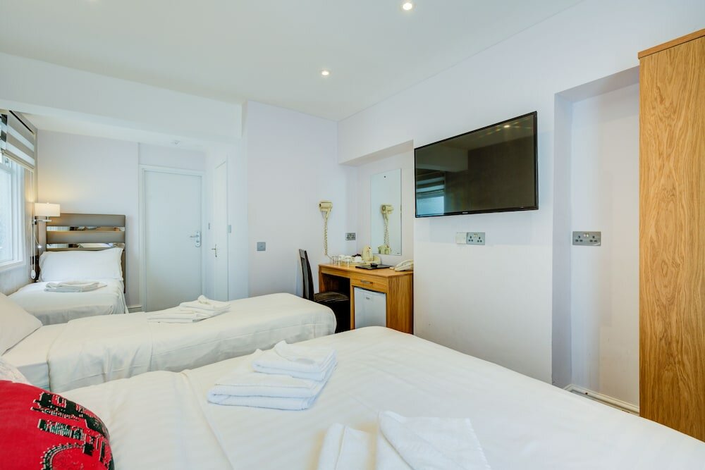 Фото Kingsway Park Hotel at Park Avenue