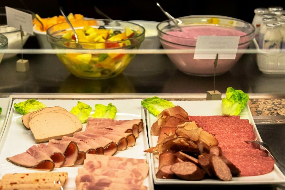 Фото Hotel Alarun