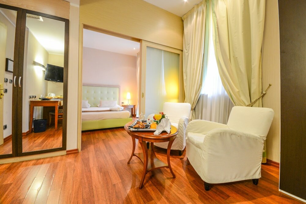 Фото Hotel Master