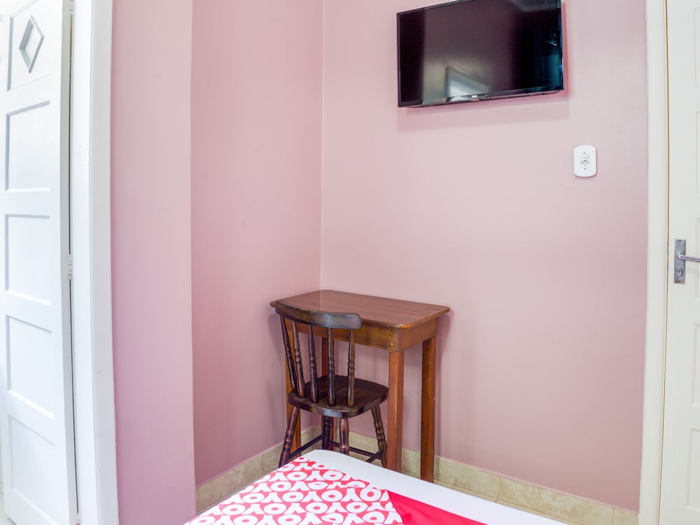 Фото Oyo Hotel Lindoia, Petropolis